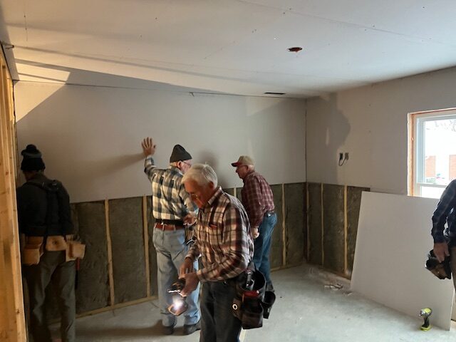 Drywall is going up